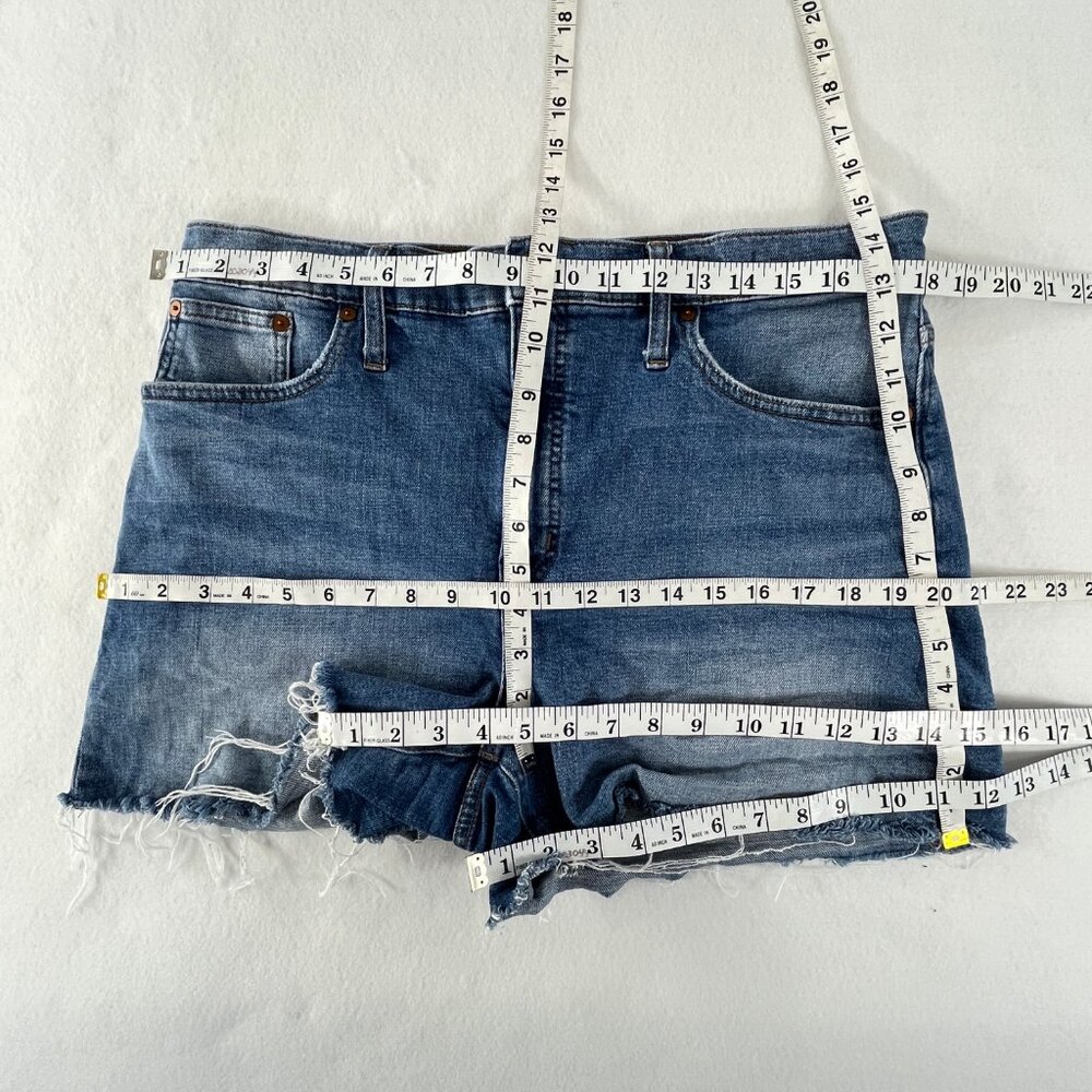SOLD MADEWELL Womens Size 32 High Rise Denim Jean Shorts Magic Pockets - Picture 13 of 16